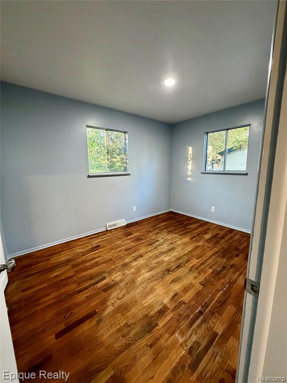 5473 Harvard Street, Flint, MI 48505 — Photo 15
