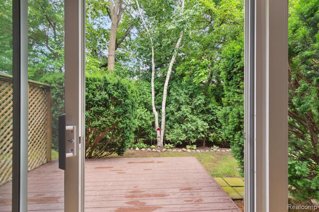779 KIRTS Boulevard, Troy, MI 48084 — Photo 16