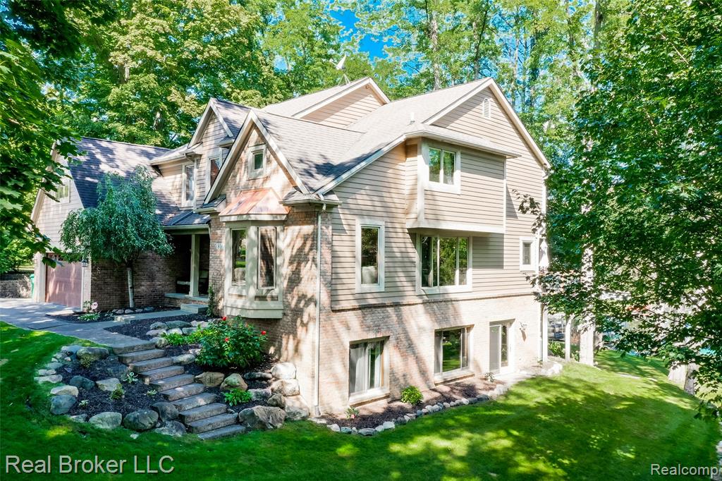 816 Seager Street, Commerce Twp, MI 48390 — Photo 44