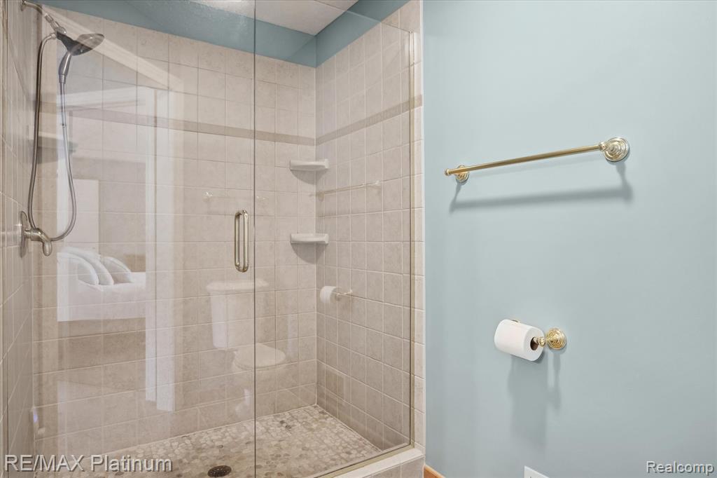 8257 Abalone Way, Pinckney, MI 48169 — Photo 36