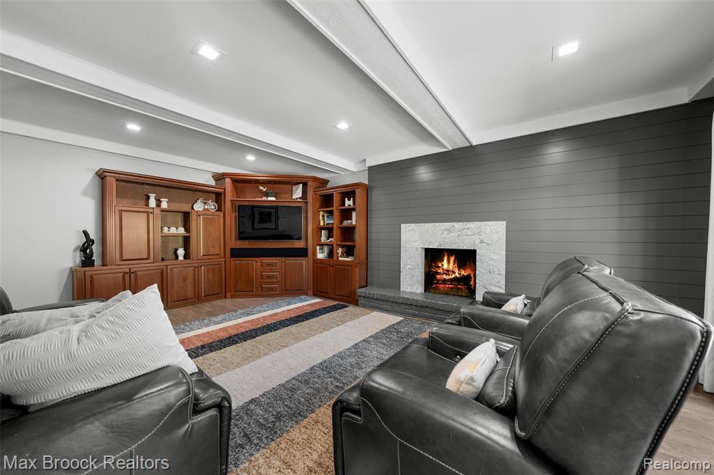 6907 W Knollwood Circle, West Bloomfield, MI — Photo 6