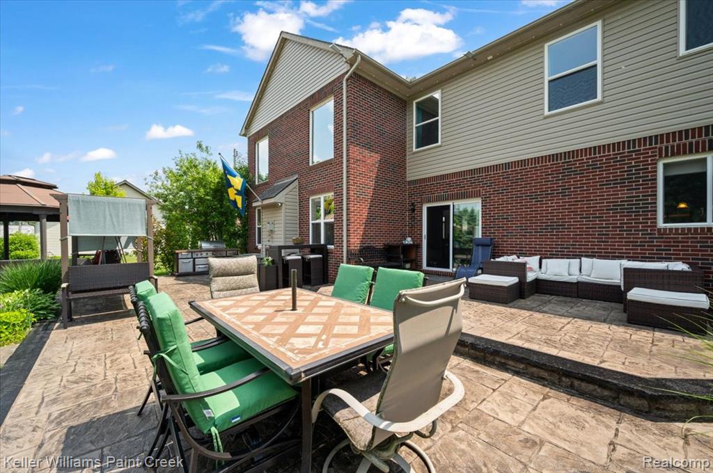 915 Harris Drive, Troy, MI 48083 — Photo 44