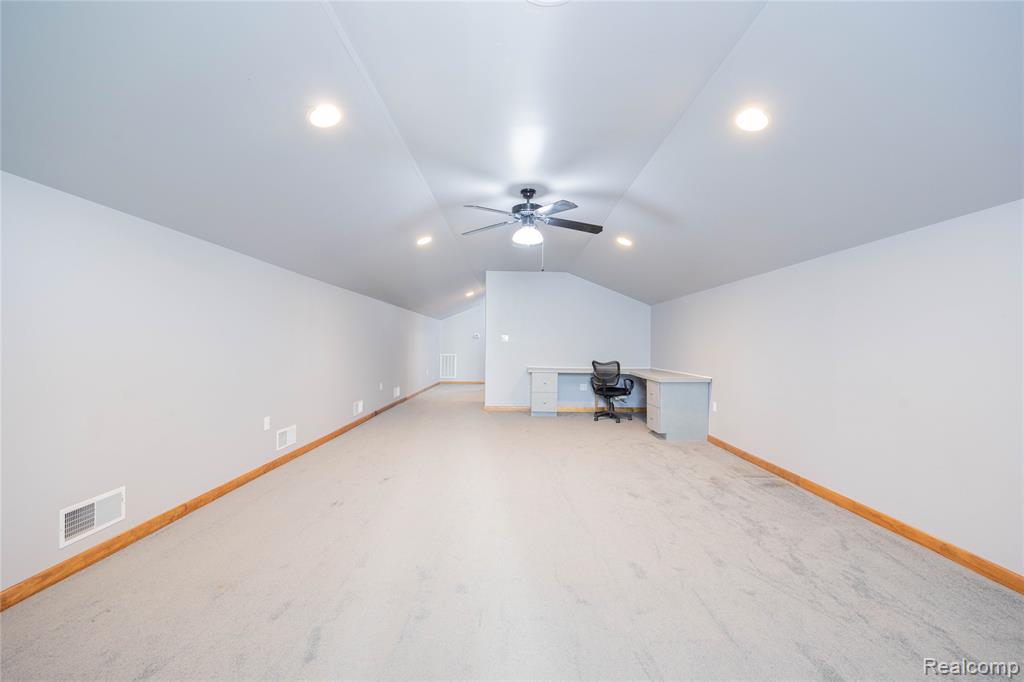 21855 Huron River Drive, New Boston, MI 48164 — Photo 36