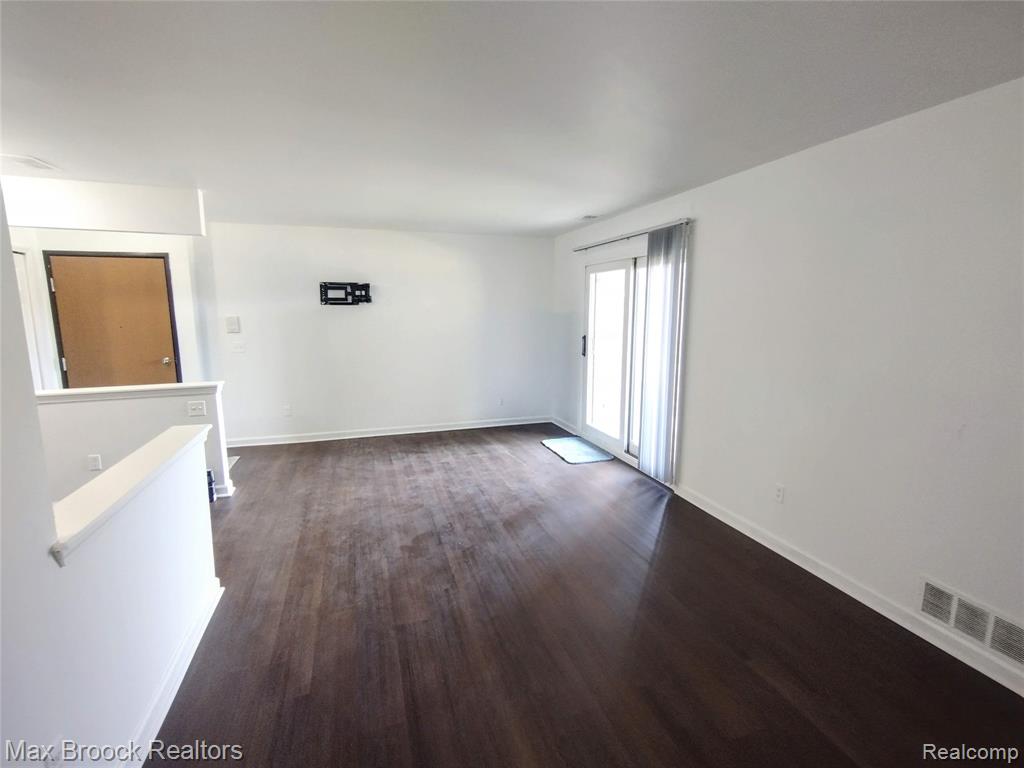 43347 Cape Drive, Sterling Heights, MI 48313 — Photo 3