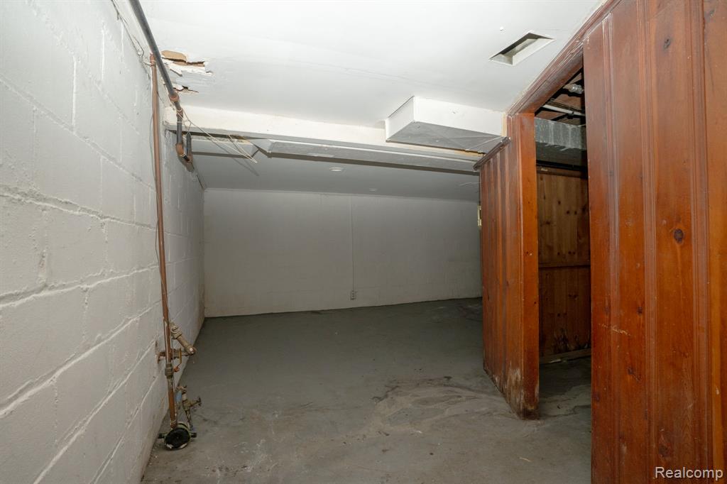 13523 Faust Avenue, Detroit, MI 48223 — Photo 17