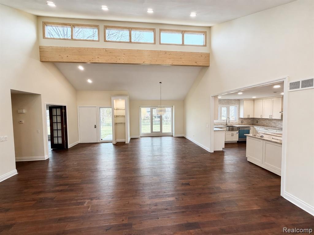 5525 Woodland Court, West Bloomfield, MI — Photo 8