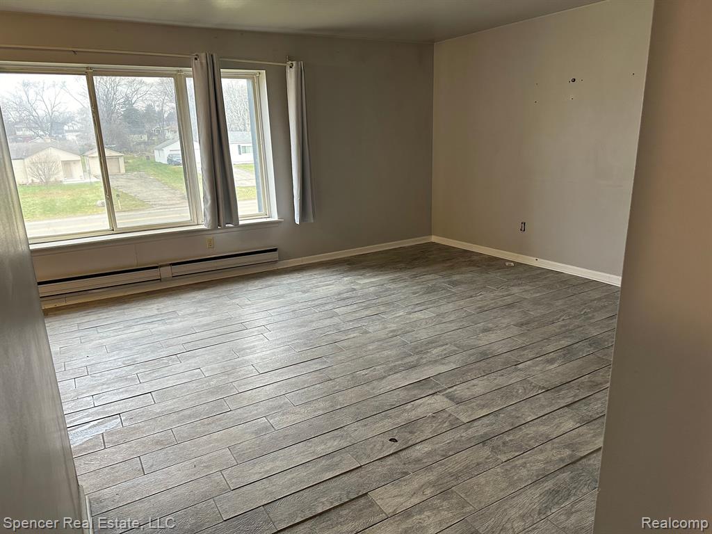 1800 COLONIAL VILLAGE Way, 3, Waterford, MI 48328 — Photo 11