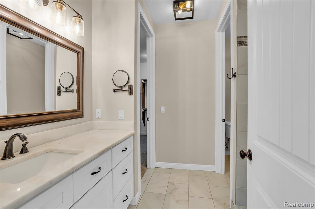 70 FOX HOLLOW Drive, Metamora, MI 48455 — Photo 21