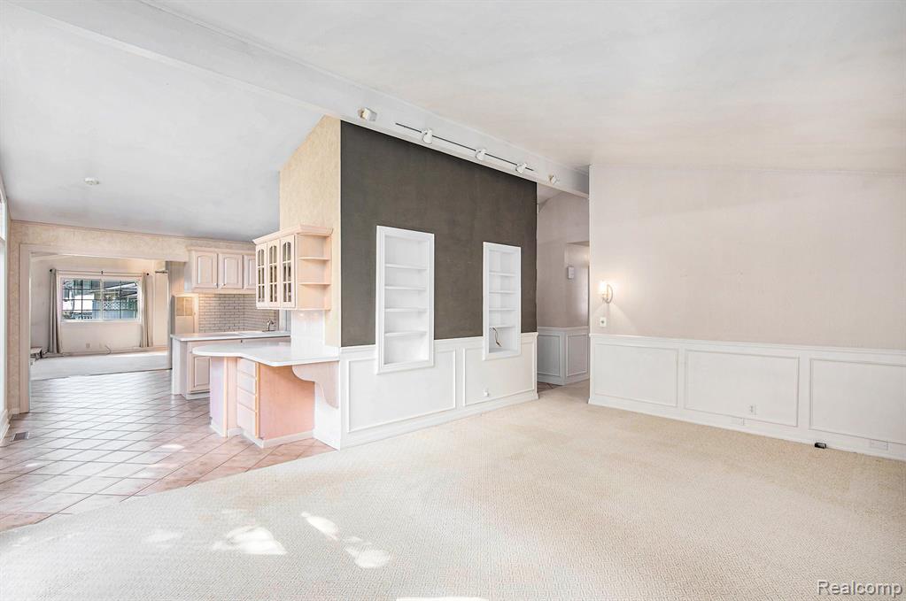 6284 Westview Drive, Grand Blanc, MI 48439 — Photo 14