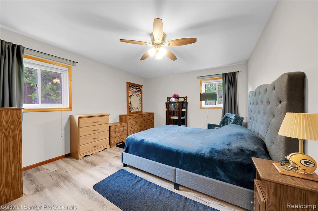 60 E Oakwood Road, Oxford, MI 48371 — Photo 14