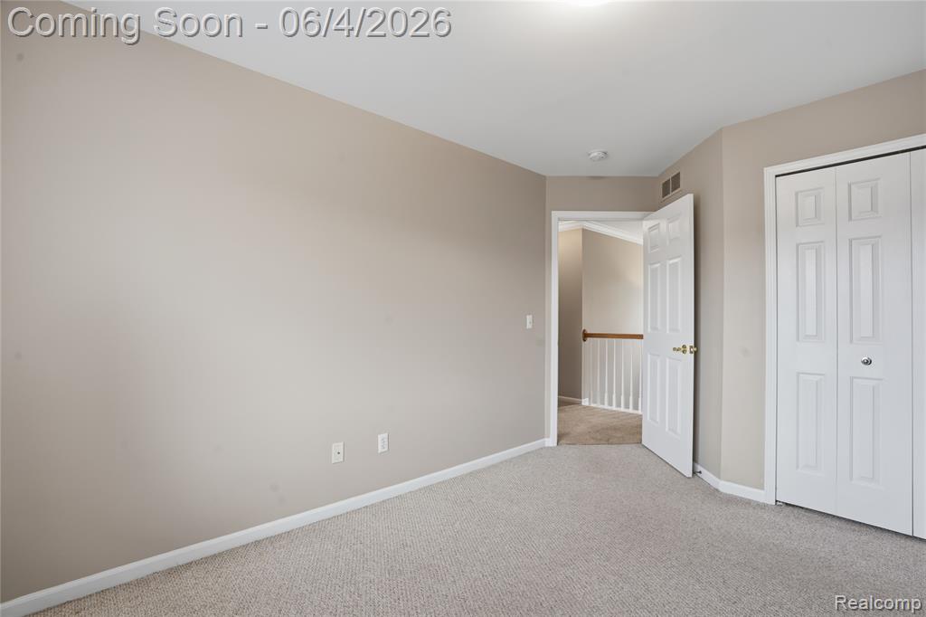 8605 Vista Court, Westland, MI — Photo 27