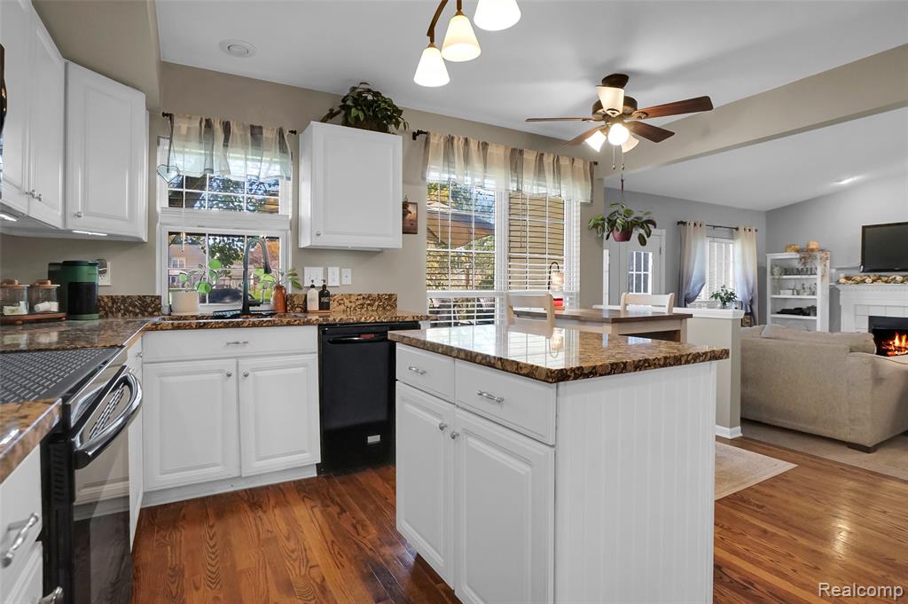 942 Westbrooke Drive, South Lyon, MI 48178 — Photo 15
