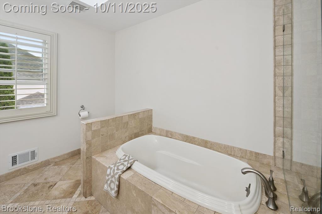 9079 Woodgrove Drive, Plymouth, MI 48170 — Photo 32