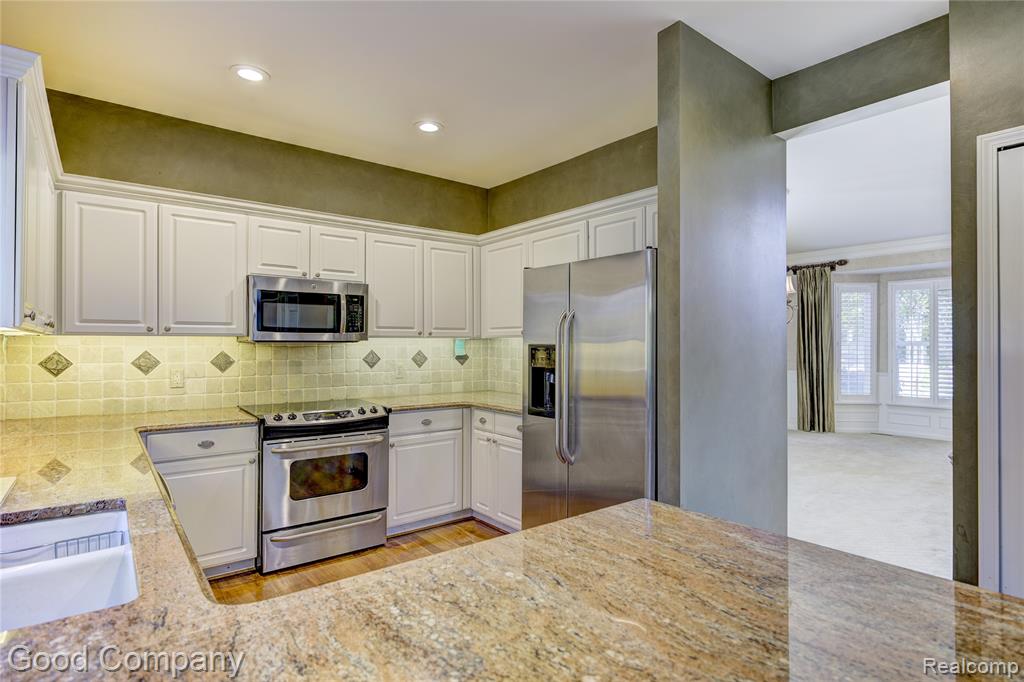 4617 Covington Court, Rochester, MI 48306 — Photo 15