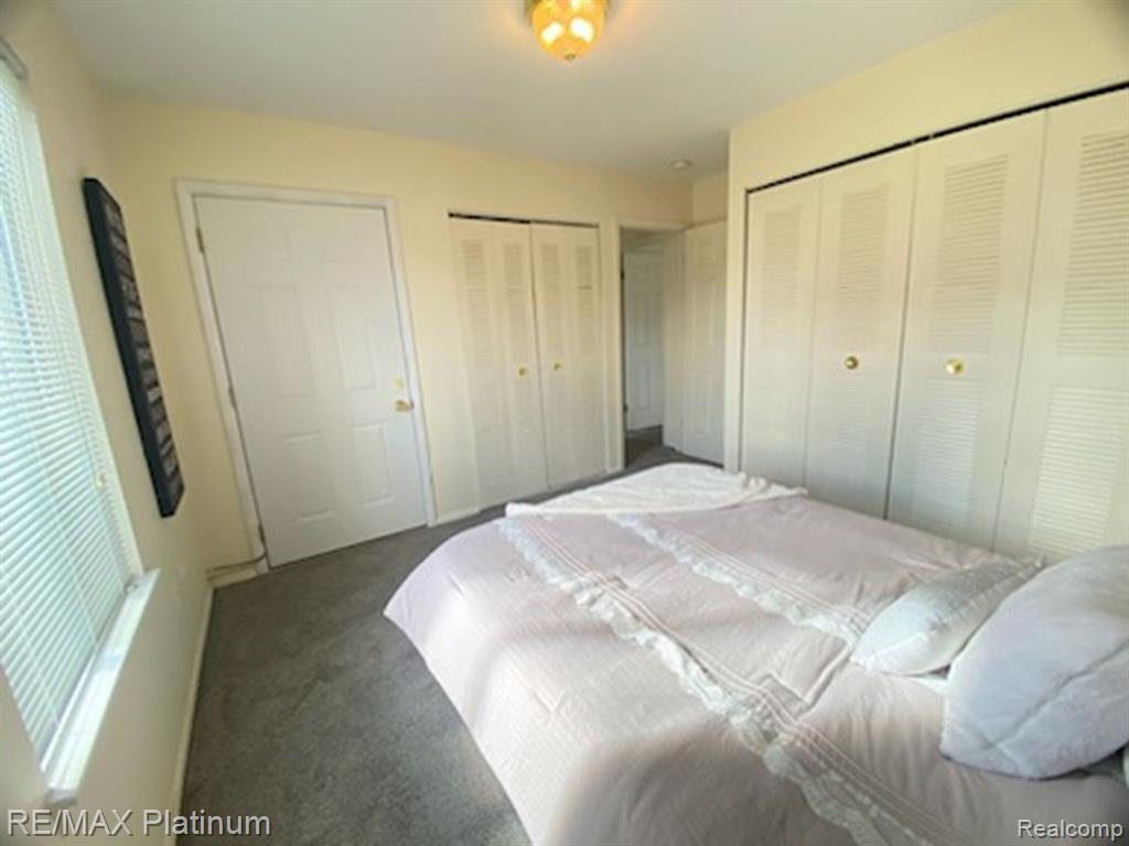10018 ALLEN POINTE Drive, Allen Park, MI 48101 — Photo 13