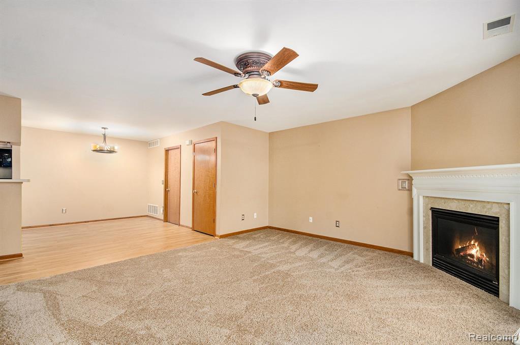 356 MARIGOLD Circle, Westland, MI — Photo 5