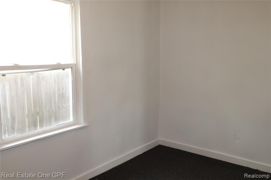 7052 Rivard Avenue, Warren, MI 48091 — Photo 10