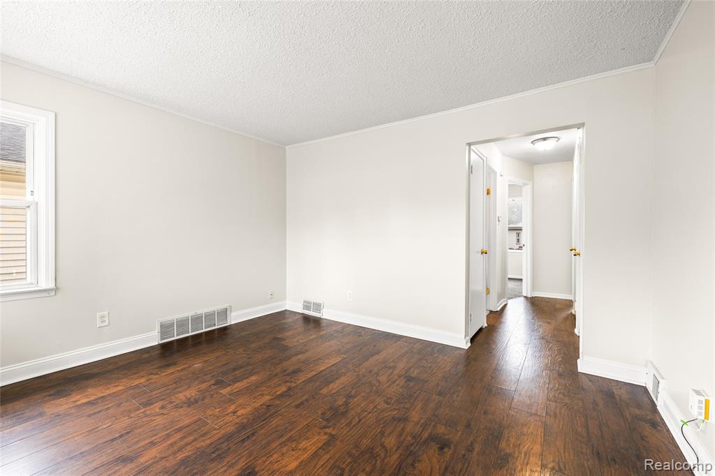 4175 Helen Avenue, Lincoln Park, MI 48146 — Photo 6