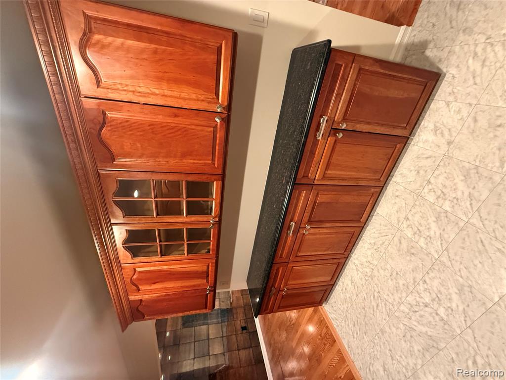 8693 Winchester Drive, Sterling Heights, MI 48313 — Photo 7