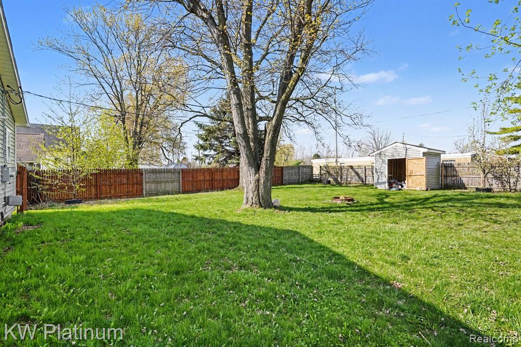 9557 Main Street, Clifford, MI 48727 — Photo 15