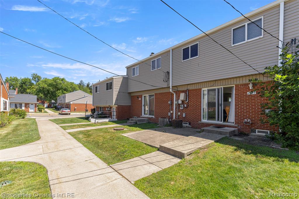 8139 Bristol Street, Westland, MI — Photo 29