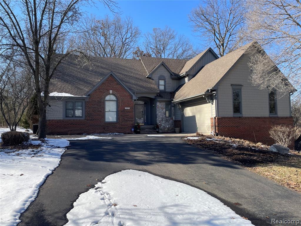 4765 Woodbine Circle S, West Bloomfield, MI 48323 — Photo 8