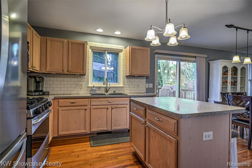 791 Deer Path Trail, Waterford, MI 48327 — Photo 17