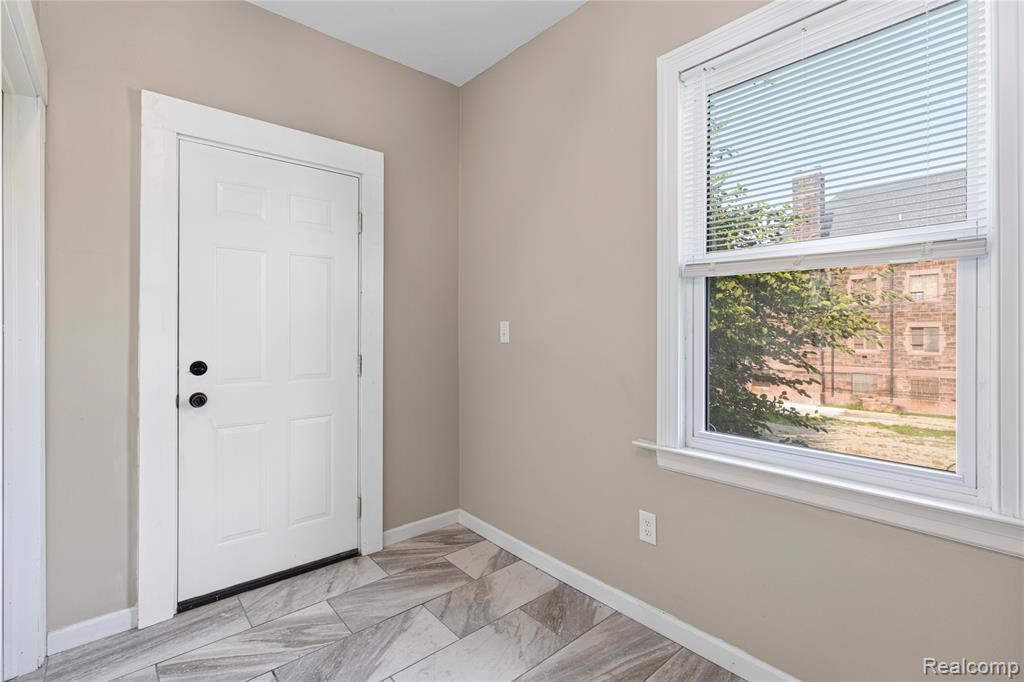 68 W Philadelphia Street, Detroit, MI 48202 — Photo 15