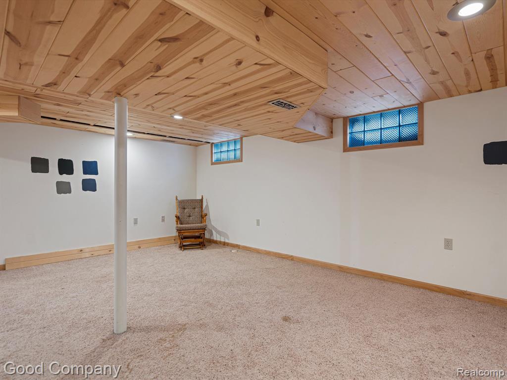 210 SCHRUM Drive, Whitmore Lake, MI 48189 — Photo 18