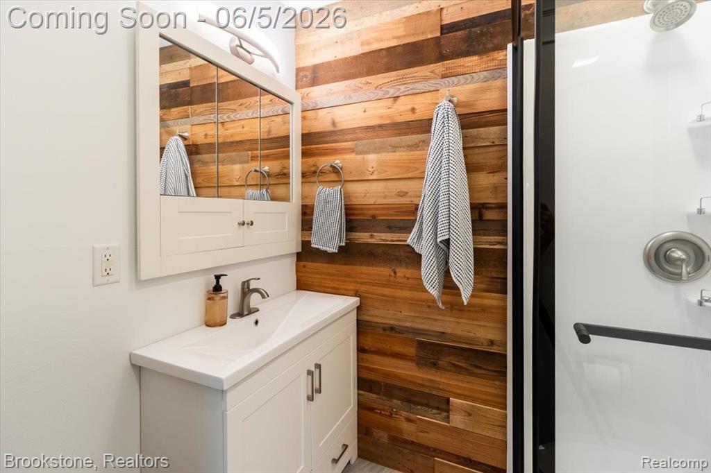 3378 Kingsway Drive, Highland, MI 48356 — Photo 23