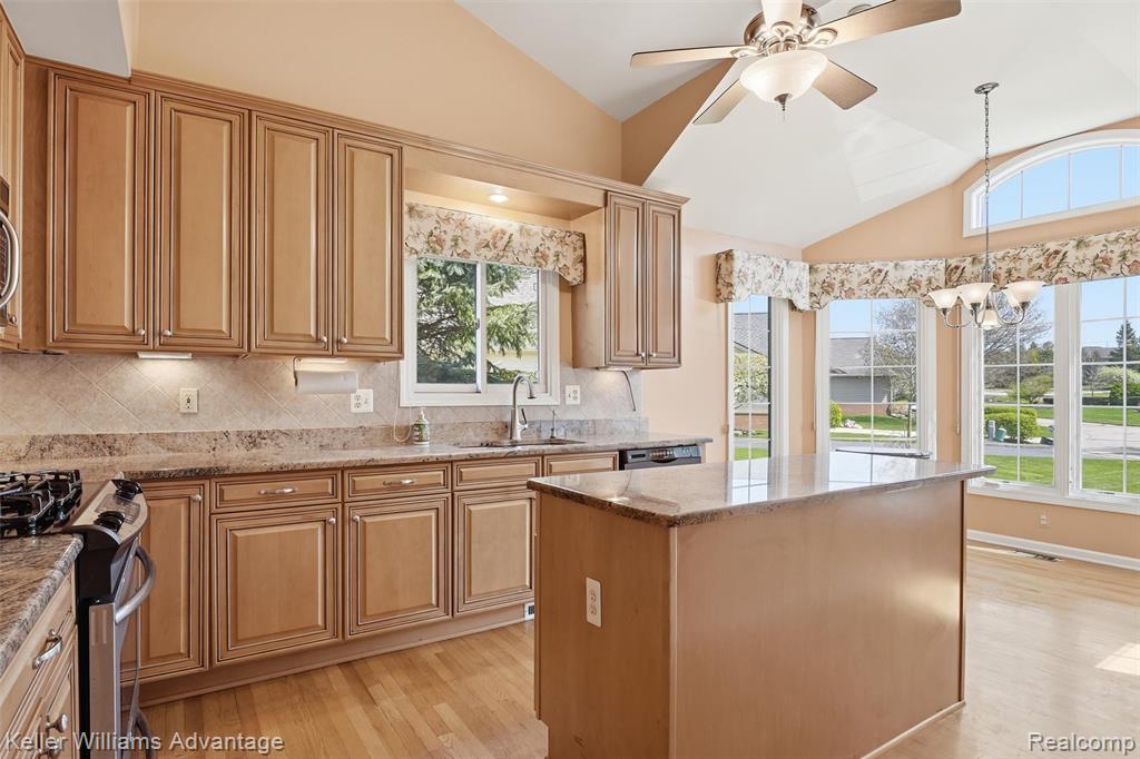 47796 Arbor Trail, Northville, MI 48168 — Photo 7