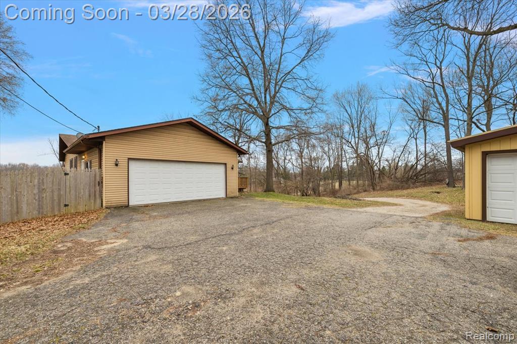 6210 Tripp Road, Holly, MI 48442 — Photo 46