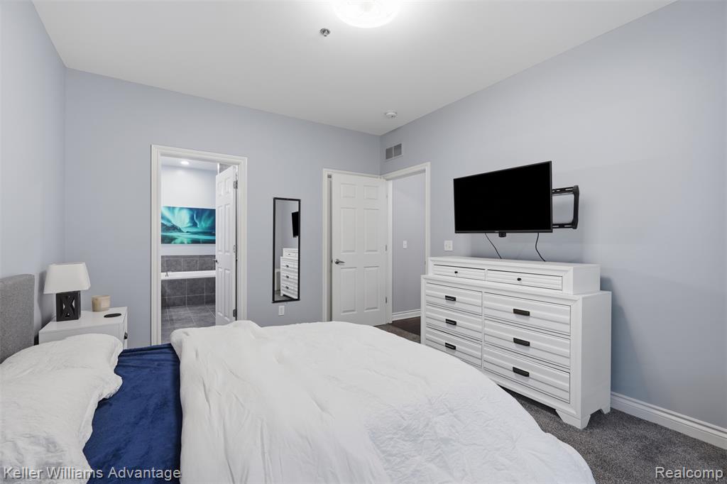 45658 S Stonewood Road, Canton, MI 48187 — Photo 16