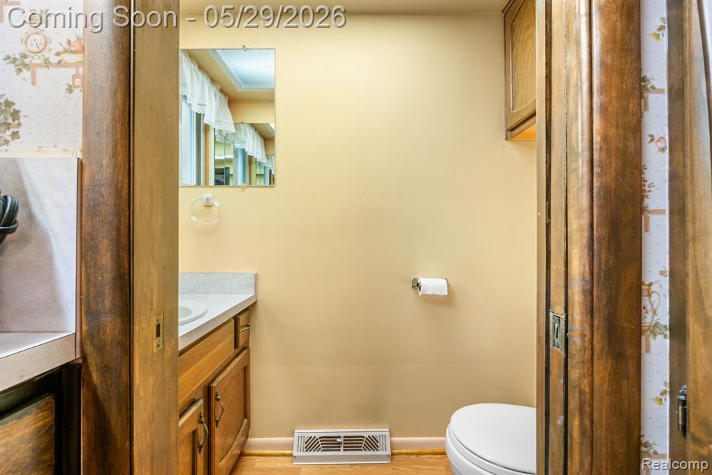 38230 Chartier Street, Harrison Township, MI — Photo 23