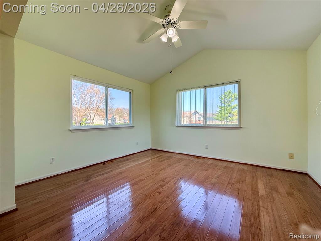 7192 Hawthorne Circle, Goodrich Vlg, MI — Photo 13