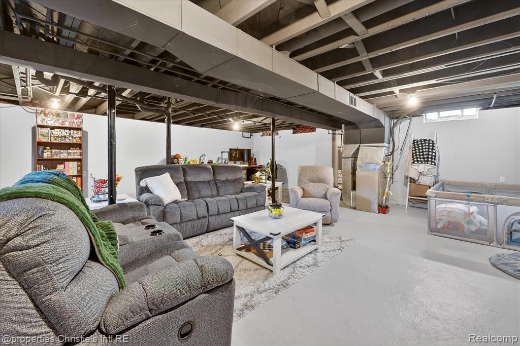 34504 Stellwagen Street, Wayne, MI, 48184