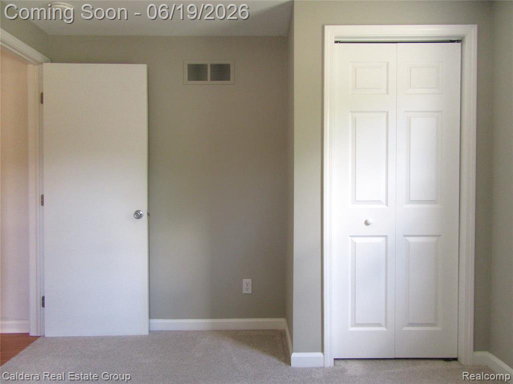 4251 Quebec Street, Auburn Hills, MI 48326 — Photo 16