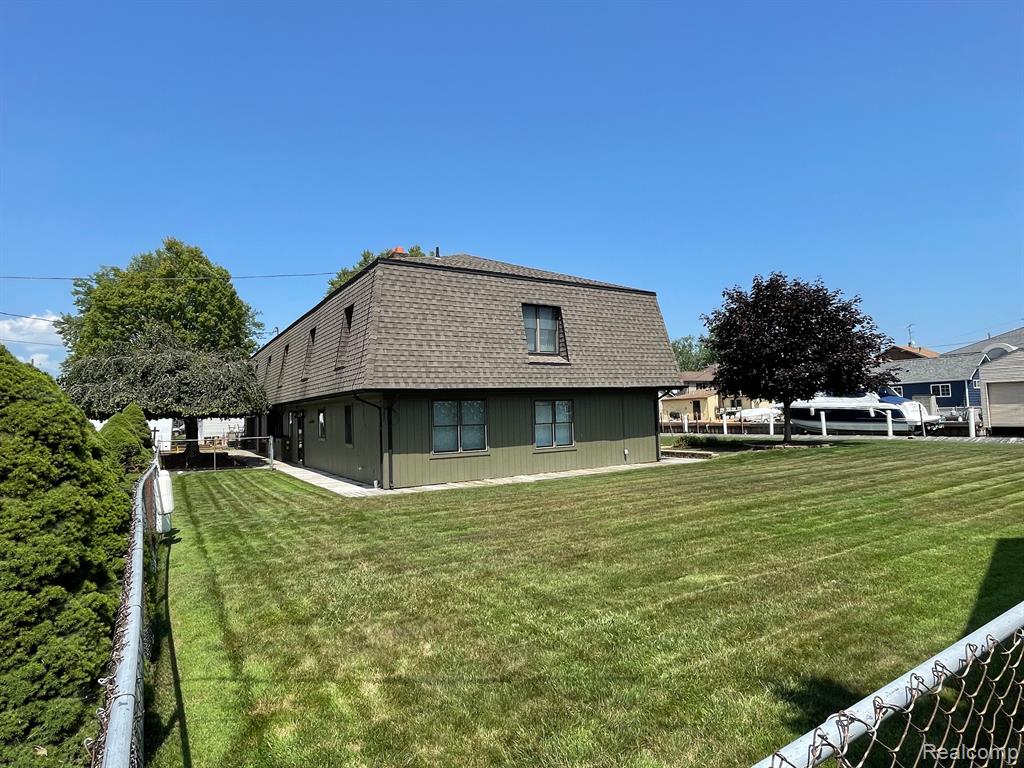 46070 EDGEWATER Drive, Chesterfield, MI, 48047