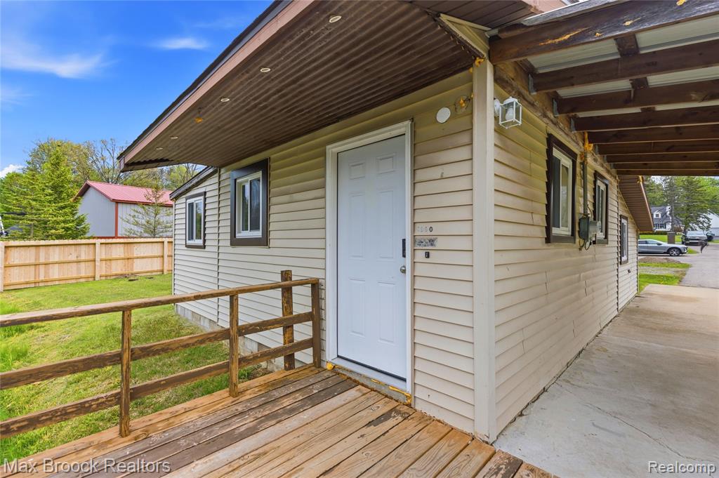 1392 Maple Grove Road, Lapeer, MI 48446 — Photo 9