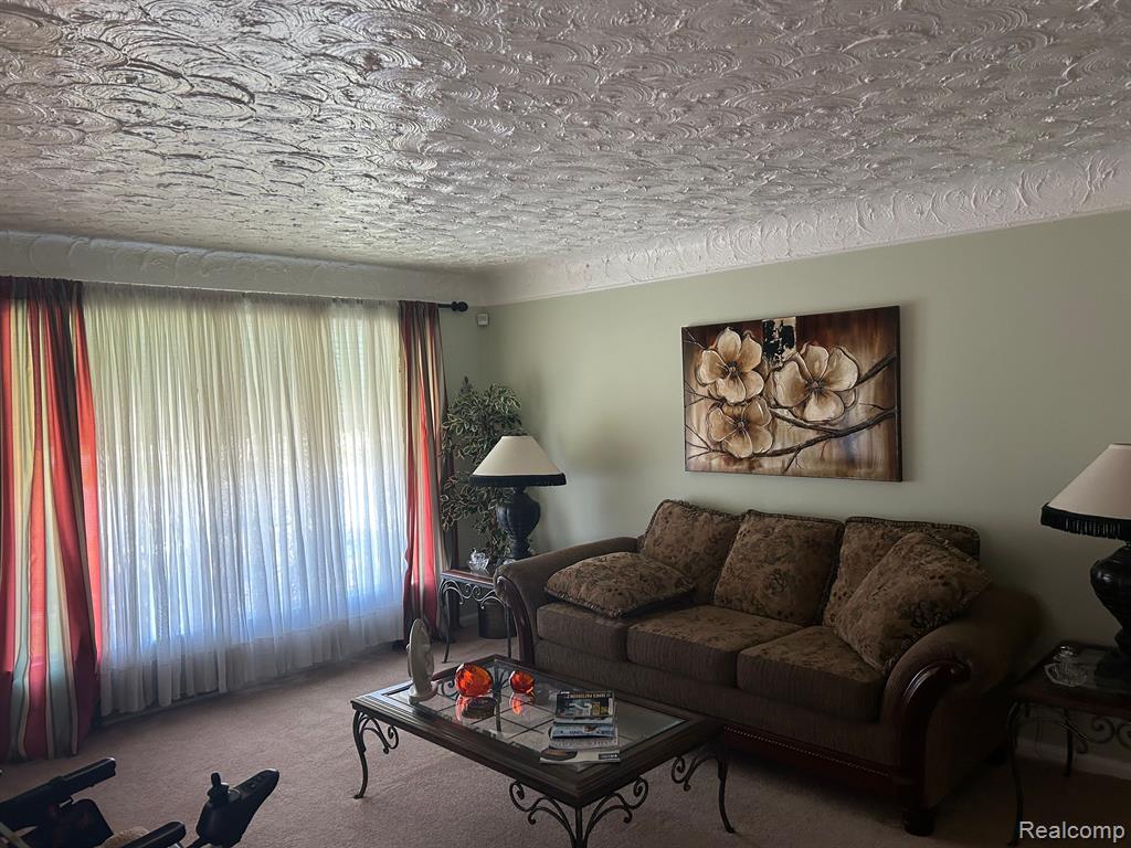 5587 OAKMAN Boulevard, Detroit, MI 48204 — Photo 2