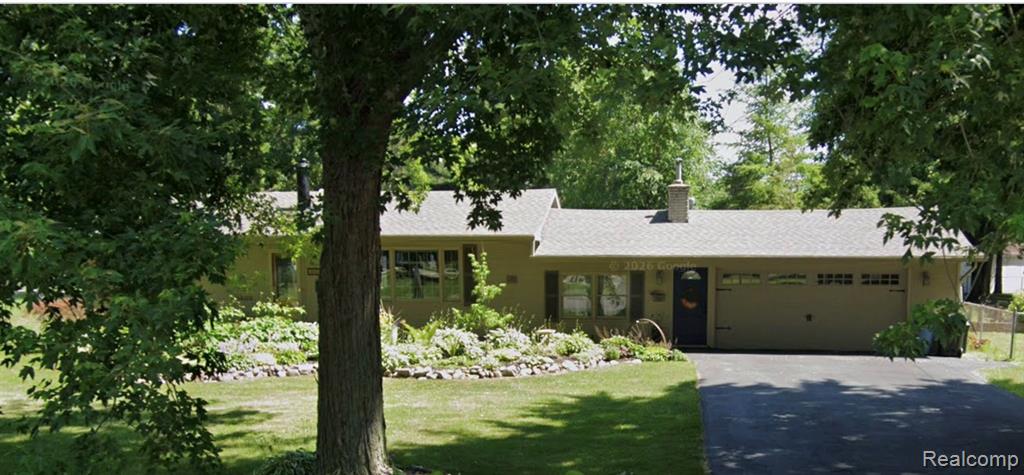 8082 Ohara Drive, Davison, MI 48423 — front exterior