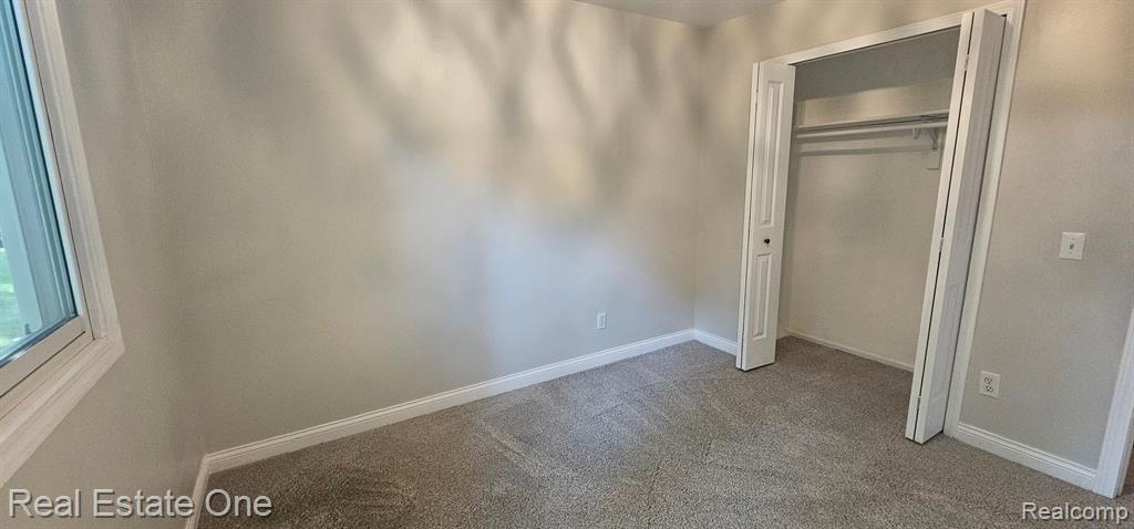 961 Abbey Lane, Milford, MI 48381 — Photo 21