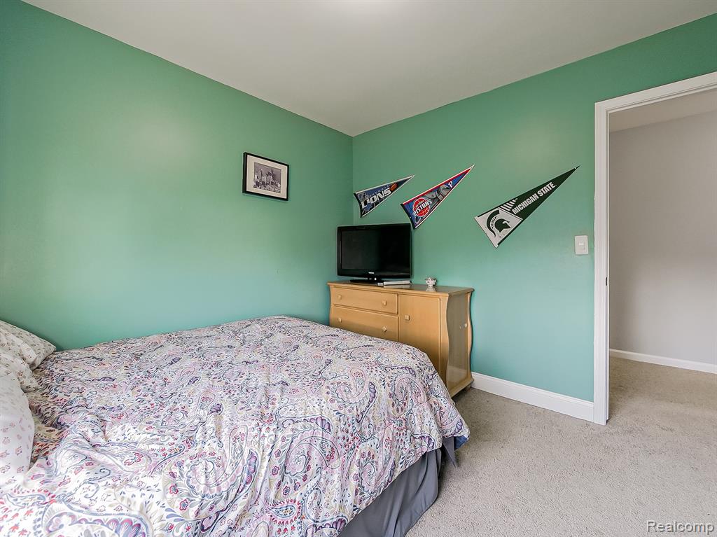 25911 Buckminster Drive, Novi, MI — Photo 20