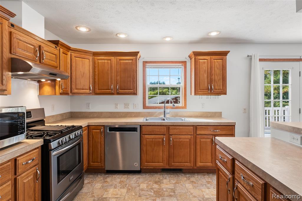 18415 12 Mile Road, Big Rapids, MI 49307 — Photo 9