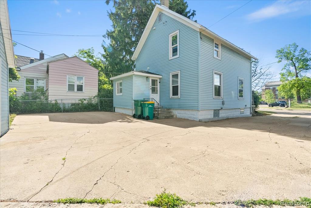 726 W Willow Street, Lansing, MI 48906 — Photo 32