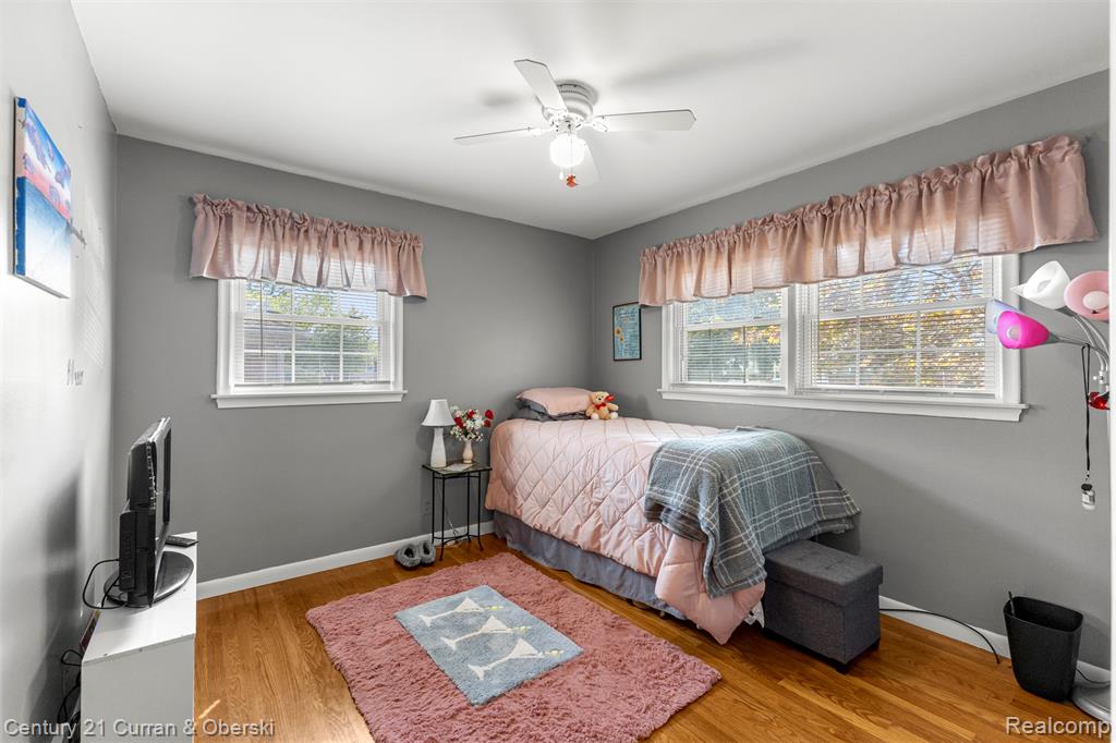 9869 Melbourne Avenue, Allen Park, MI 48101 — Photo 12