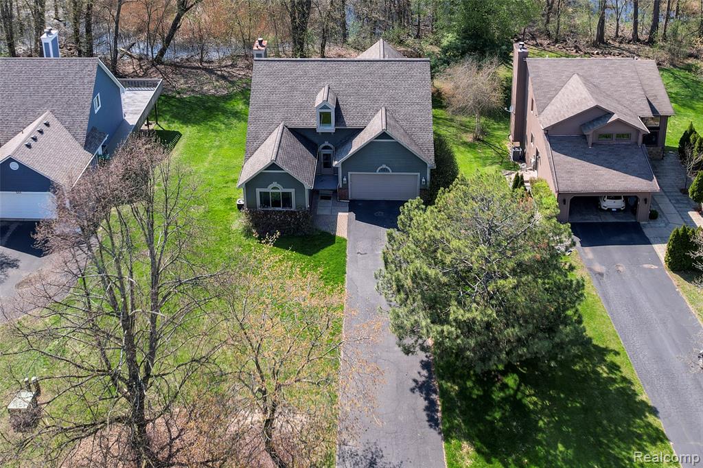 461 Alexander Drive, Commerce Twp, MI 48390 — Photo 54