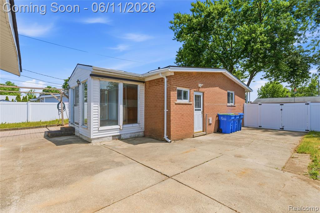 4663 Buchanan Avenue, Warren, MI 48092 — Photo 25