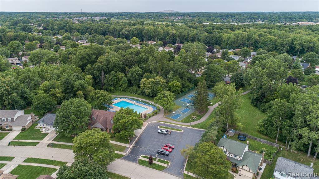 45900 Gainsborough Drive, Canton, MI 48187 — Photo 47