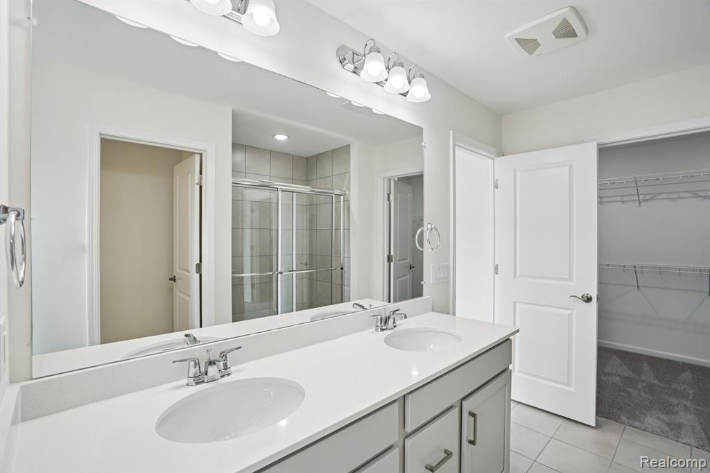 42827 Atwood Avenue, Novi, MI — Photo 23